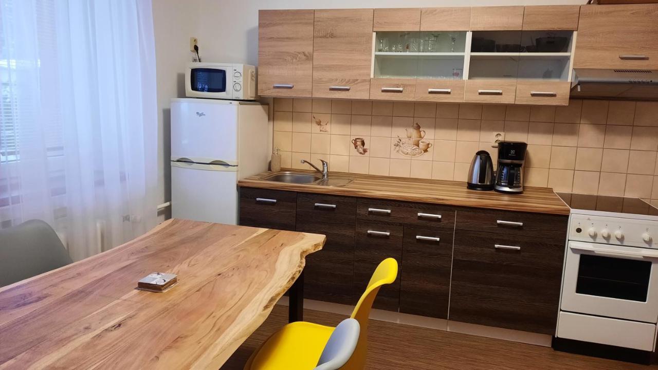 U Jirousu Apartment *